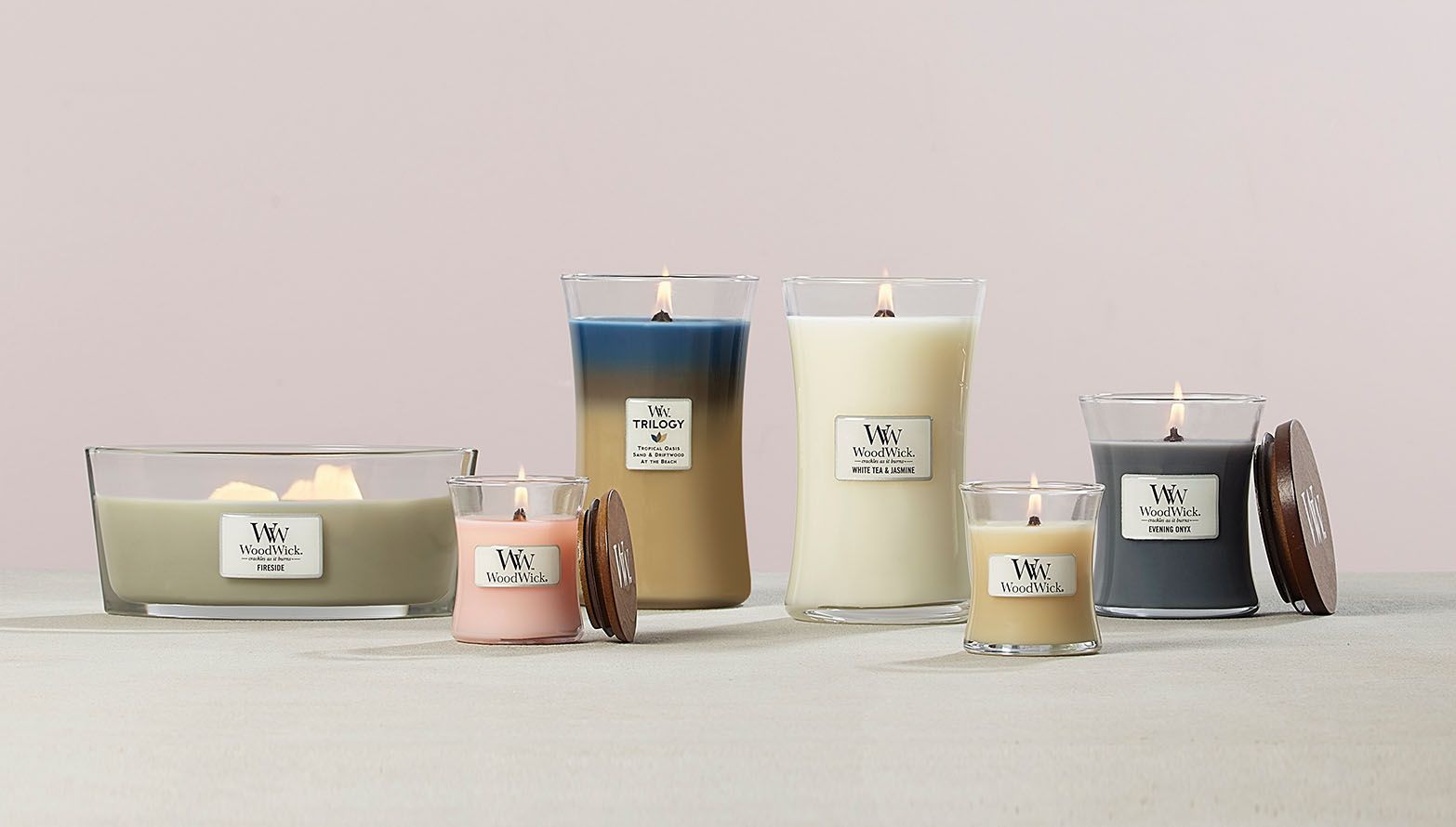 Woodwick Medium Hourglass Candle (10oz)
